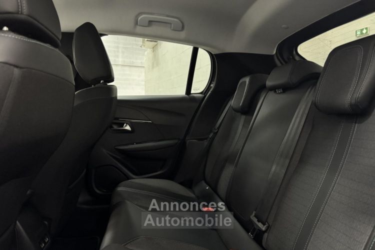 Peugeot 208 1.2 PureTech  100 CH EAT8  ALLURE PACK - GARANTIE 6 MOIS - <small></small> 15.990 € <small>TTC</small> - #17