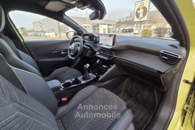 Peugeot 208 1.2 PureTech 100 BVM6 GT - Toit Panoramique - Intérieur Alcantara - Sièges Massant et Chauffant - - <small></small> 23.990 € <small>TTC</small> - #17