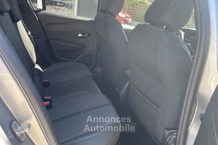 Peugeot 208 1.2 PureTech 100 ch ALLURE PACK BVM6 - NAVIGATION 3D CONNECTEE - <small></small> 18.990 € <small>TTC</small> - #26