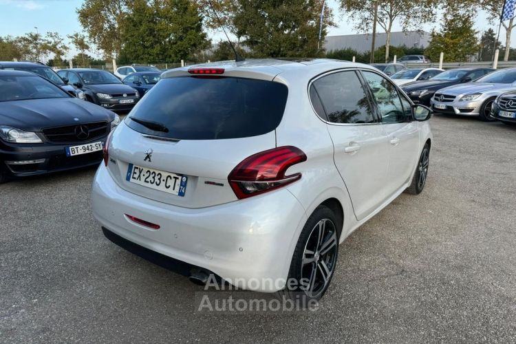 Peugeot 208 1.2 puretech 110 ch gt line -toit pano -camera-xenon- balnc nacrer - <small></small> 8.990 € <small>TTC</small> - #5