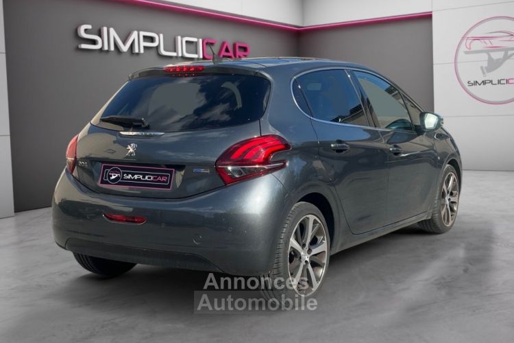 Peugeot 208 1.2 PureTech 110 ch SS EAT6 Féline - <small></small> 12.490 € <small>TTC</small> - #20