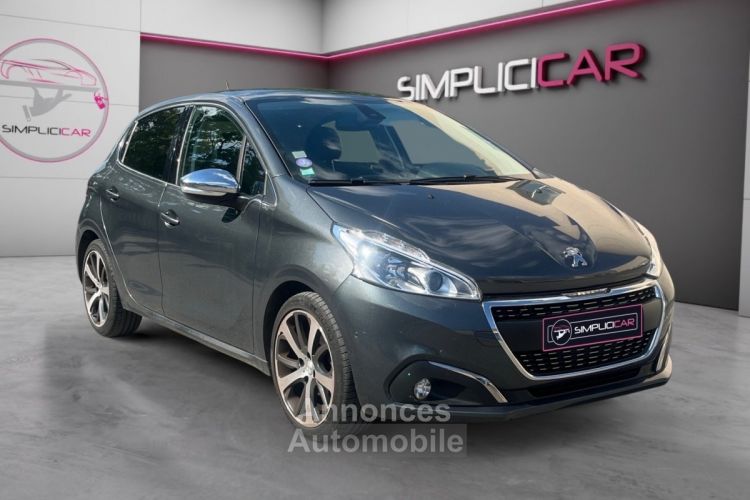 Peugeot 208 1.2 PureTech 110 ch SS EAT6 Féline - <small></small> 12.490 € <small>TTC</small> - #1