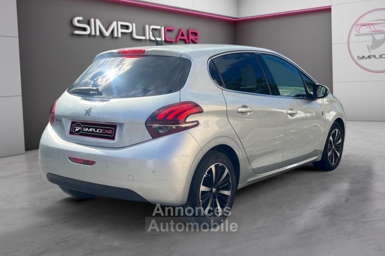 Peugeot 208 1.2 PureTech 110 ch SS EAT6 Tech Edition - <small></small> 11.490 € <small>TTC</small> - #20