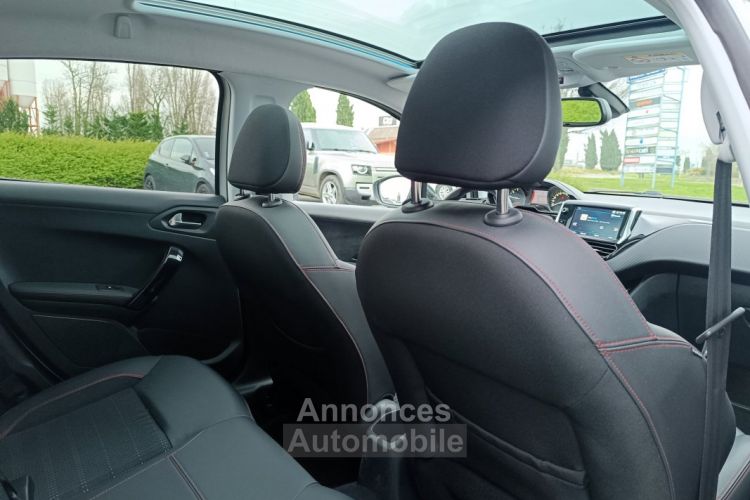 Peugeot 208 1.2 PureTech 110 CV GT LINE S&S - <small></small> 11.690 € <small>TTC</small> - #19