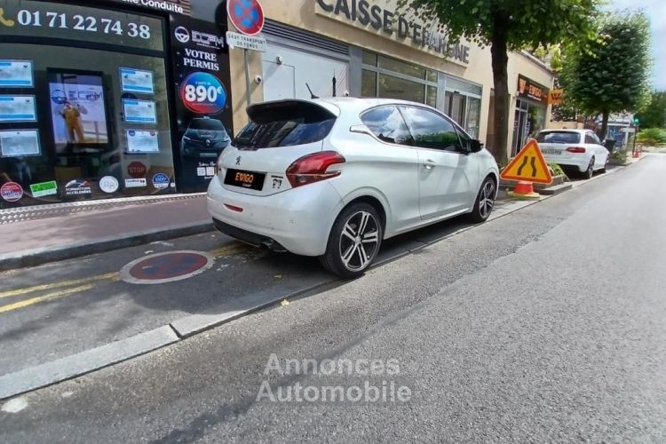 Peugeot 208 1.2 PURETECH 110 GT LINE COURROIE NEUVE Garantie 6 mois - <small></small> 9.170 € <small>TTC</small> - #5