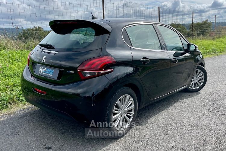 Peugeot 208 1.2 PURETECH 110ch ALLURE - <small></small> 8.490 € <small>TTC</small> - #2