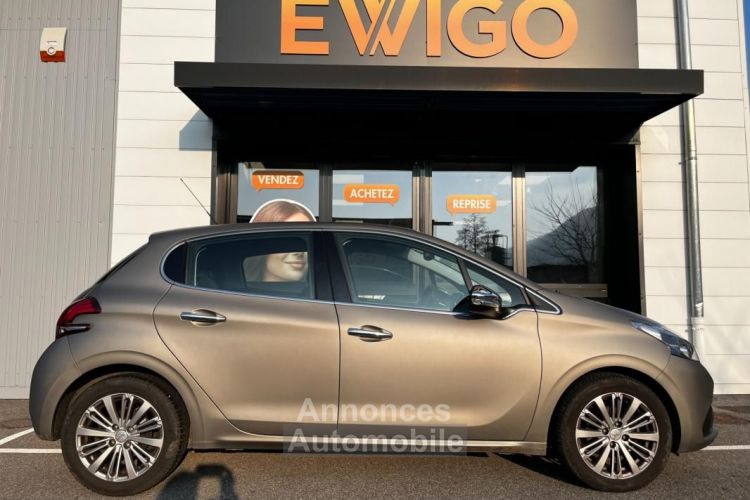 Peugeot 208 1.2 puretech 110CH ALLURE BUSINESS APPLE CARPLAY CAMERA DE RECUL COUROIE NEUVE - <small></small> 7.380 € <small>TTC</small> - #3