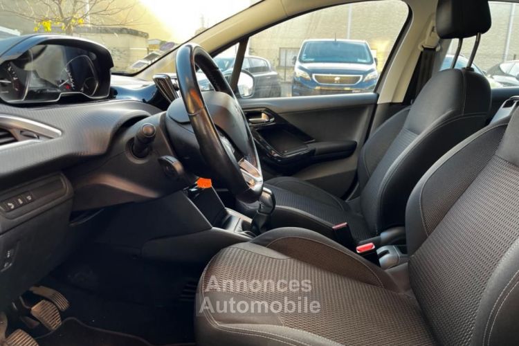 Peugeot 208 1.2 puretech 110CH ALLURE BUSINESS APPLE CARPLAY CAMERA DE RECUL COUROIE NEUVE - <small></small> 7.380 € <small>TTC</small> - #11