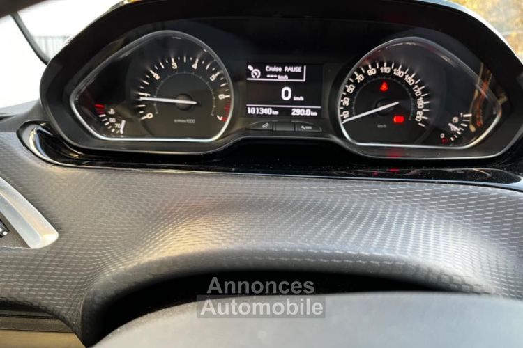 Peugeot 208 1.2 puretech 110CH ALLURE BUSINESS APPLE CARPLAY CAMERA DE RECUL COUROIE NEUVE - <small></small> 7.380 € <small>TTC</small> - #15