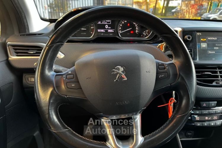 Peugeot 208 1.2 puretech 110CH ALLURE BUSINESS APPLE CARPLAY CAMERA DE RECUL COUROIE NEUVE - <small></small> 7.380 € <small>TTC</small> - #16