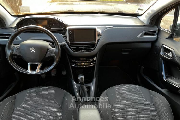 Peugeot 208 1.2 puretech 110CH ALLURE BUSINESS APPLE CARPLAY CAMERA DE RECUL COUROIE NEUVE - <small></small> 7.380 € <small>TTC</small> - #17