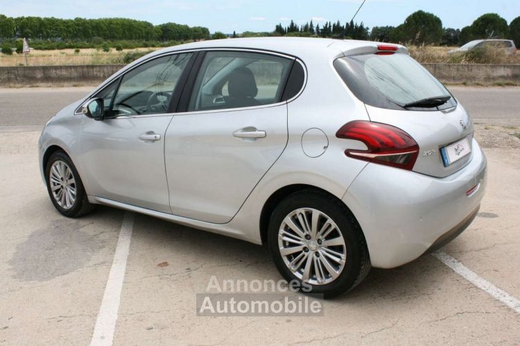 Peugeot 208 1.2 PURETECH 110CH ALLURE S&S 5P - <small></small> 8.990 € <small>TTC</small> - #3