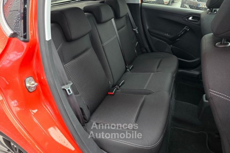 Peugeot 208 1.2 PURETECH 110ch DISTRI OK-JBL-TOIT PANO-CAMERA - <small></small> 5.990 € <small>TTC</small> - #11