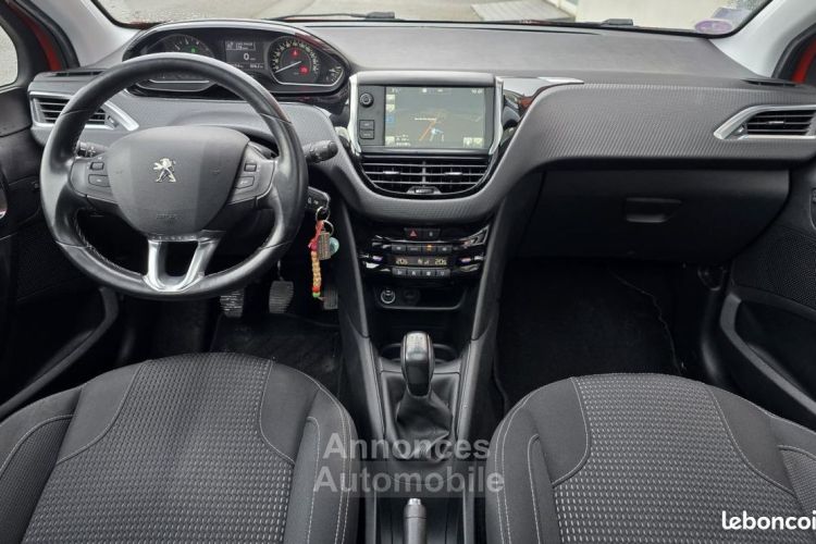 Peugeot 208 1.2 PURETECH 110ch DISTRI OK-JBL-TOIT PANO-CAMERA - <small></small> 5.990 € <small>TTC</small> - #13