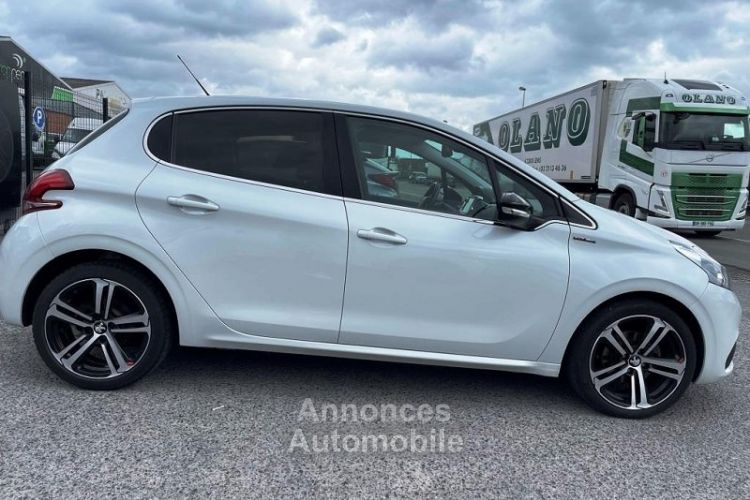 Peugeot 208 1.2 PURETECH 110CH E6.C GT LINE S&S EAT6 5P - <small></small> 11.990 € <small>TTC</small> - #8