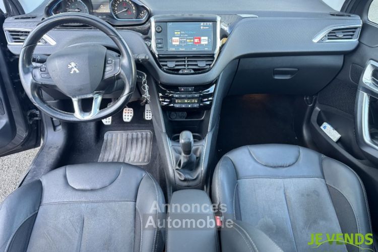 Peugeot 208 1.2 PureTech 110ch Féline 5p - <small></small> 7.990 € <small>TTC</small> - #14