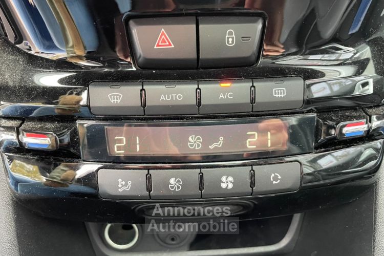 Peugeot 208 1.2 puretech 110ch feline avec toit panoramique camera navigation sieges cuir-alcantara - <small></small> 7.990 € <small>TTC</small> - #14