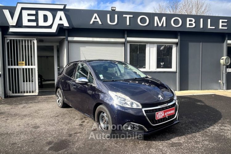 Peugeot 208 1.2 PureTech 110ch Féline S&S 5p - <small></small> 7.990 € <small>TTC</small> - #1