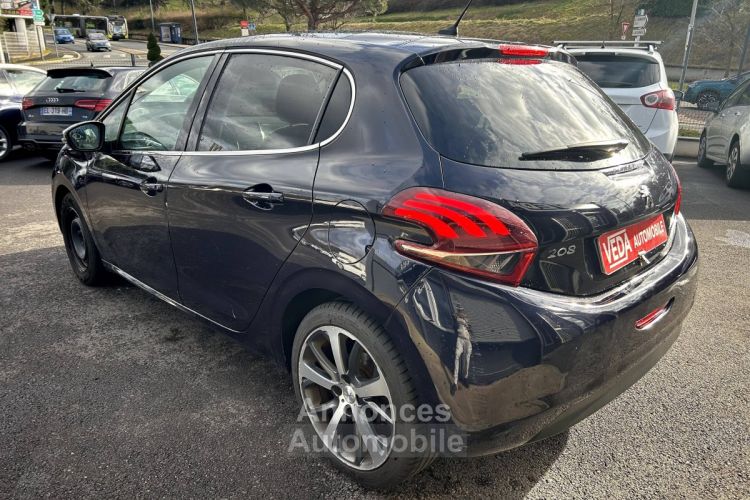 Peugeot 208 1.2 PureTech 110ch Féline S&S 5p - <small></small> 7.990 € <small>TTC</small> - #4