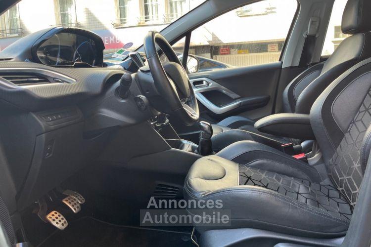 Peugeot 208 1.2 PureTech 110ch SS BVM5 Féline - <small></small> 9.590 € <small>TTC</small> - #4