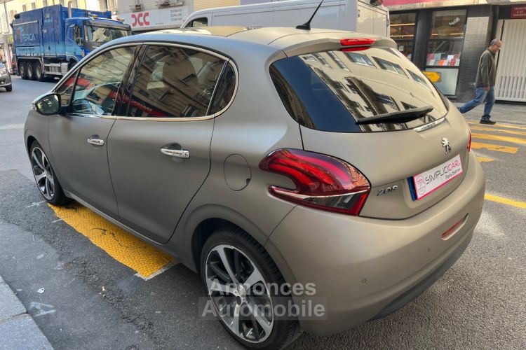 Peugeot 208 1.2 PureTech 110ch SS BVM5 Féline - <small></small> 9.590 € <small>TTC</small> - #6