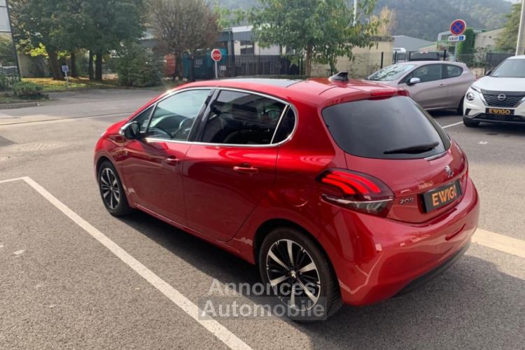 Peugeot 208 1.2 puretech 110CH TECH EDITION CARPLAY + CAMÉRA DE RECUL - <small></small> 12.900 € <small>TTC</small> - #5