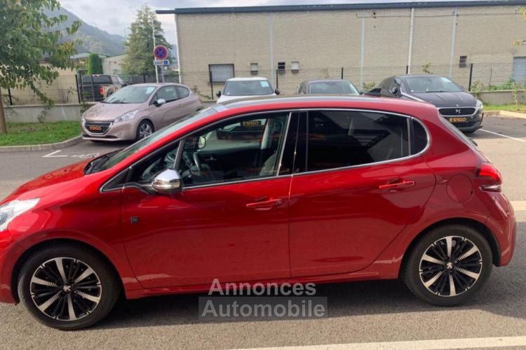 Peugeot 208 1.2 puretech 110CH TECH EDITION CARPLAY + CAMÉRA DE RECUL - <small></small> 12.900 € <small>TTC</small> - #6