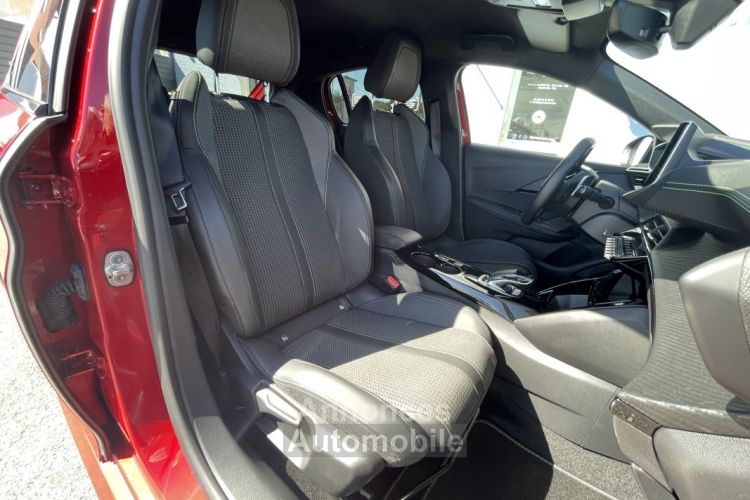 Peugeot 208 1,2 PureTech 130 S&S GT Line EAT8 1ère main - <small></small> 17.990 € <small>TTC</small> - #14