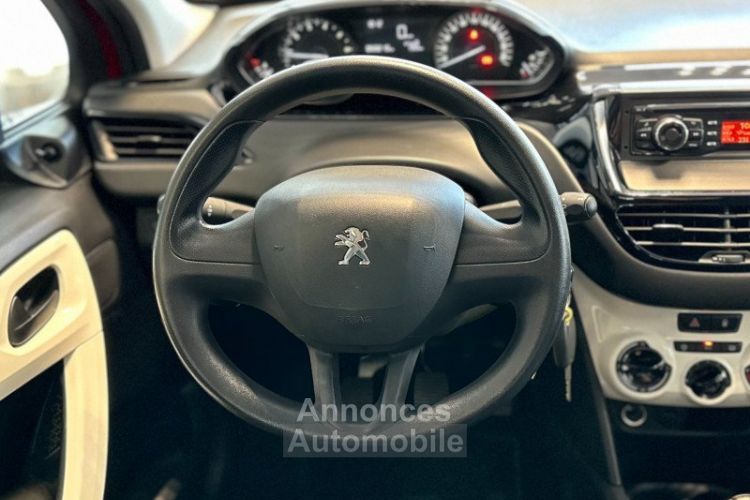 Peugeot 208 1.2 PURETECH 68CH LIKE 3P - <small></small> 8.970 € <small>TTC</small> - #17