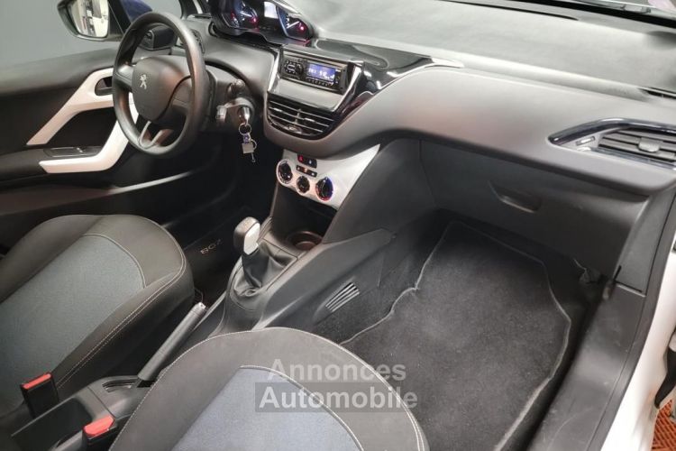 Peugeot 208 1.2 PURETECH 68ch LIKE Clim - <small></small> 7.690 € <small>TTC</small> - #11