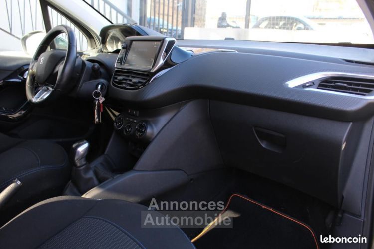 Peugeot 208 1.2 PURETECH 80 STYLE DISTIB OK - <small></small> 6.990 € <small>TTC</small> - #20