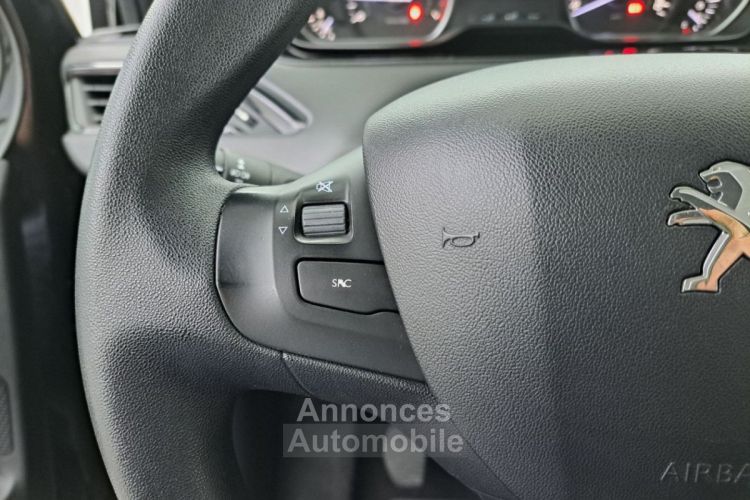 Peugeot 208 1.2 PureTech 82 Active 5p - <small></small> 7.990 € <small>TTC</small> - #11