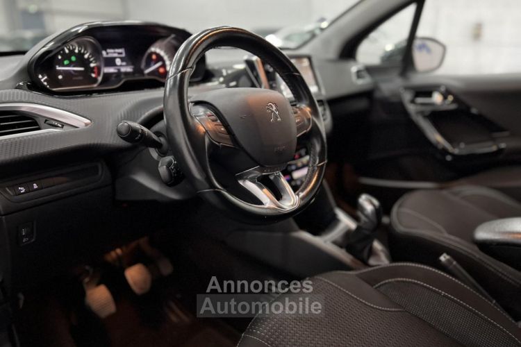 Peugeot 208 1.2 PureTech 82 CH ALLURE - MOTEUR NEUF - <small></small> 7.490 € <small>TTC</small> - #9