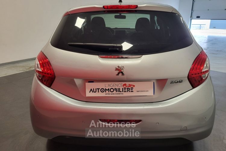 Peugeot 208 1.2 PURETECH 82 STYLE + DISTRIBUTION OK - <small></small> 6.990 € <small>TTC</small> - #6