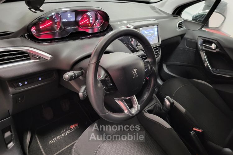 Peugeot 208 1.2 PURETECH 82 STYLE + DISTRIBUTION OK - <small></small> 6.990 € <small>TTC</small> - #10