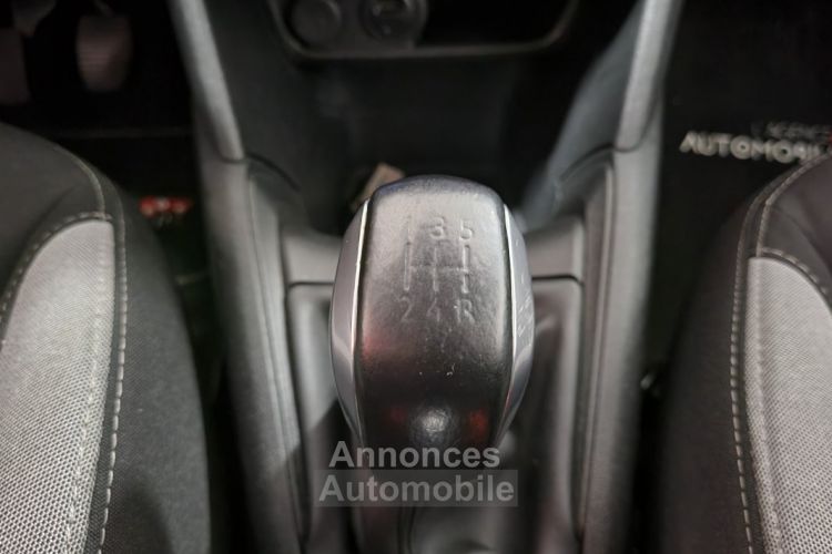 Peugeot 208 1.2 PURETECH 82 STYLE + DISTRIBUTION OK - <small></small> 6.990 € <small>TTC</small> - #23