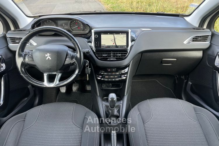 Peugeot 208 1.2 PURETECH 82ch ALLURE - <small></small> 7.990 € <small>TTC</small> - #3