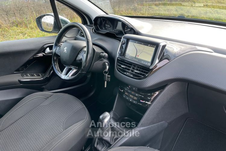 Peugeot 208 1.2 PURETECH 82ch ALLURE - <small></small> 7.990 € <small>TTC</small> - #6