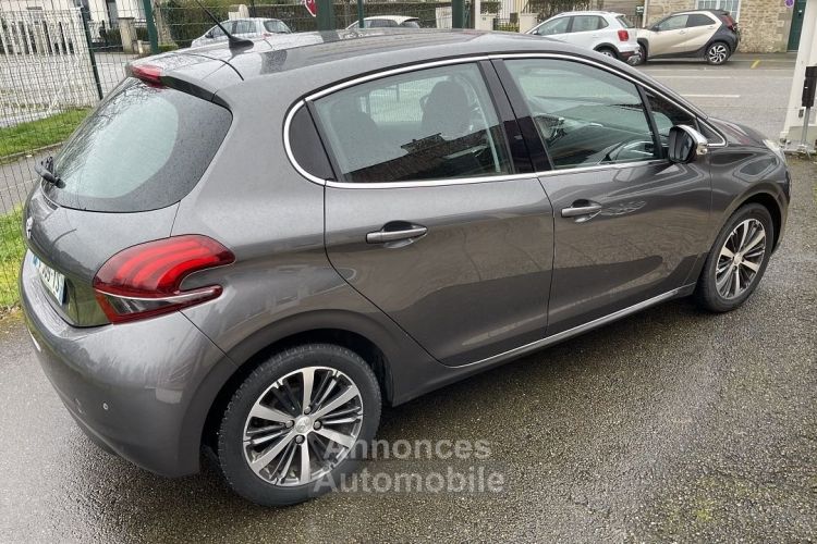 Peugeot 208 1.2 PURETECH 82CH ALLURE 5P - <small></small> 8.990 € <small>TTC</small> - #2