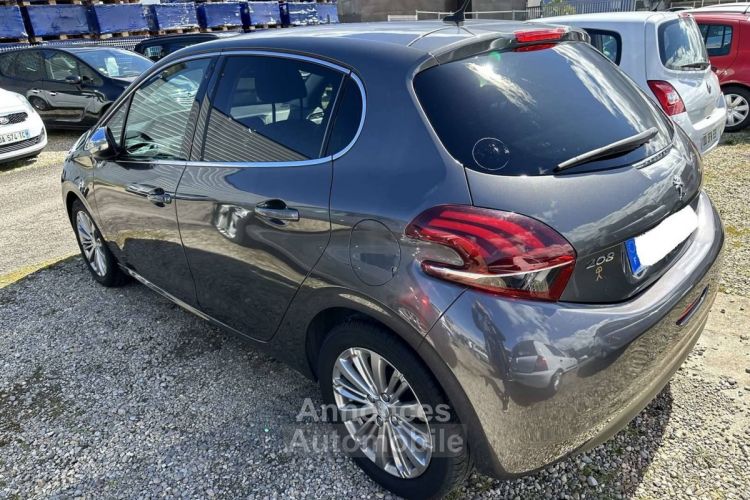 Peugeot 208 1.2 PureTech 82ch Allure 5p - <small></small> 11.490 € <small>TTC</small> - #4