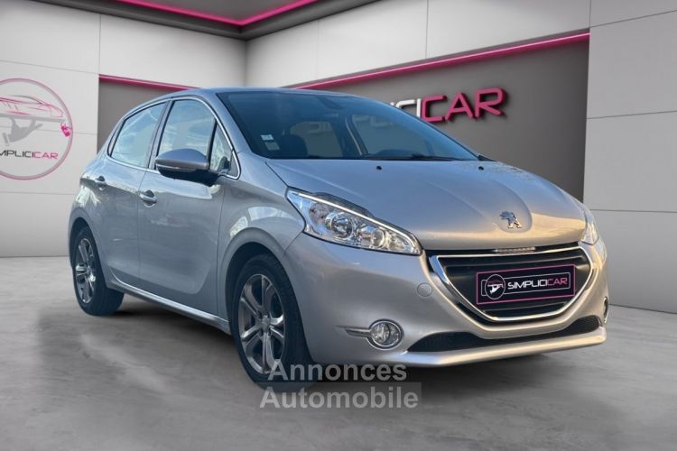 Peugeot 208 1.2 PureTech 82ch BVM5 Allure - <small></small> 7.490 € <small>TTC</small> - #1