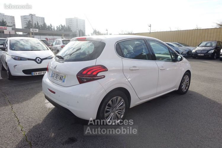 Peugeot 208 1.2 PURETECH 82CH E6.C ALLURE 5P - <small></small> 9.990 € <small>TTC</small> - #4