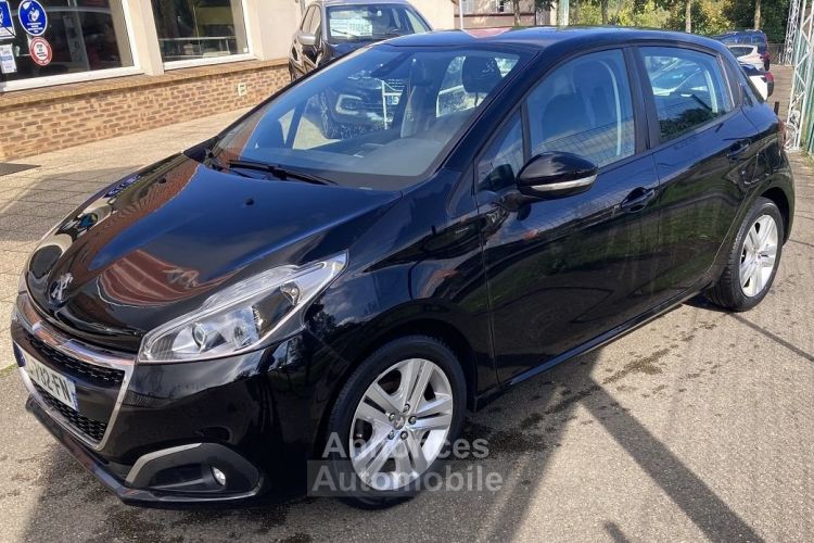 Peugeot 208 1.2 PURETECH 82CH E6.C SIGNATURE 5P - <small></small> 9.990 € <small>TTC</small> - #1