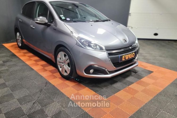 Peugeot 208 1.2 PureTech 82ch SIGNATURE START-STOP - <small></small> 6.990 € <small>TTC</small> - #3