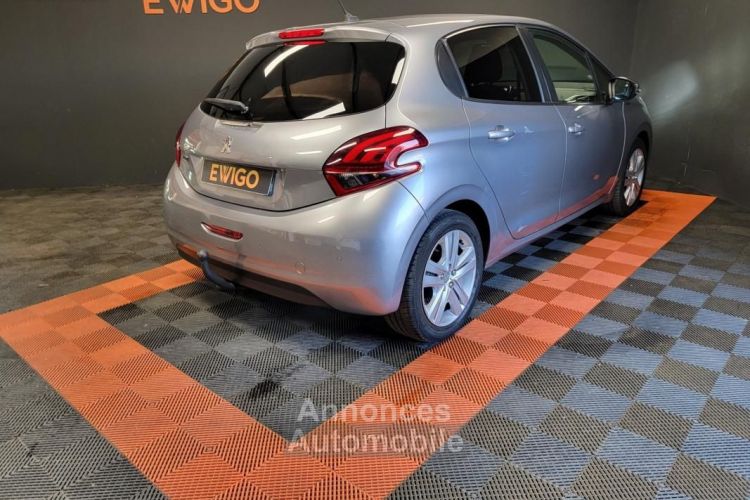 Peugeot 208 1.2 PureTech 82ch SIGNATURE START-STOP - <small></small> 6.990 € <small>TTC</small> - #4