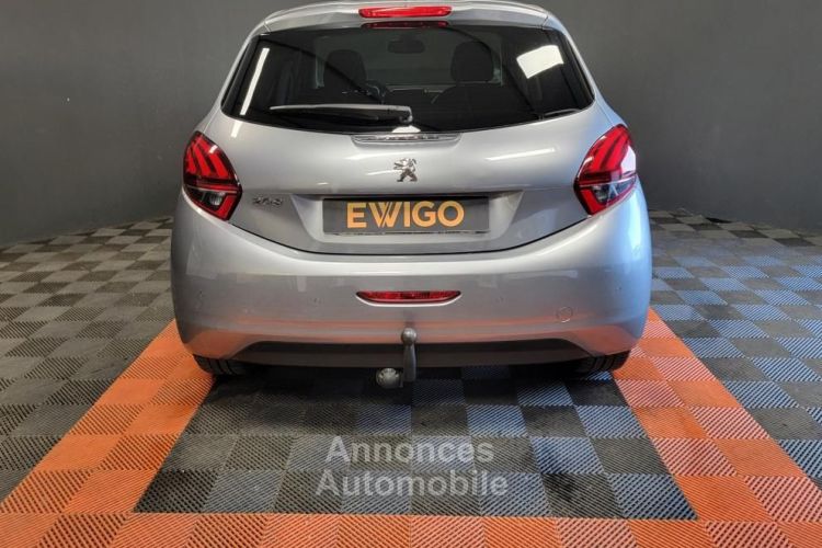 Peugeot 208 1.2 PureTech 82ch SIGNATURE START-STOP - <small></small> 6.990 € <small>TTC</small> - #5