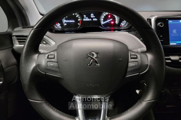 Peugeot 208 1.2 PureTech 82ch SIGNATURE START-STOP - <small></small> 6.990 € <small>TTC</small> - #11