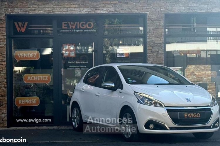 Peugeot 208 1.2 PURETECH 82ch STYLE - <small></small> 6.490 € <small>TTC</small> - #1