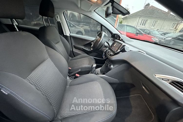 Peugeot 208 1.2 PURETECH 82CH STYLE 5P - <small></small> 6.990 € <small>TTC</small> - #4