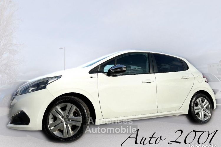 Peugeot 208 1.2 PURETECH 82CH STYLE 5P - <small></small> 6.990 € <small>TTC</small> - #1